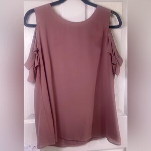 Q&A Off the Shoulder blouse